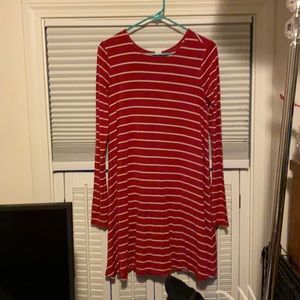 Knee length, lose, comfortable, long sleeve dress